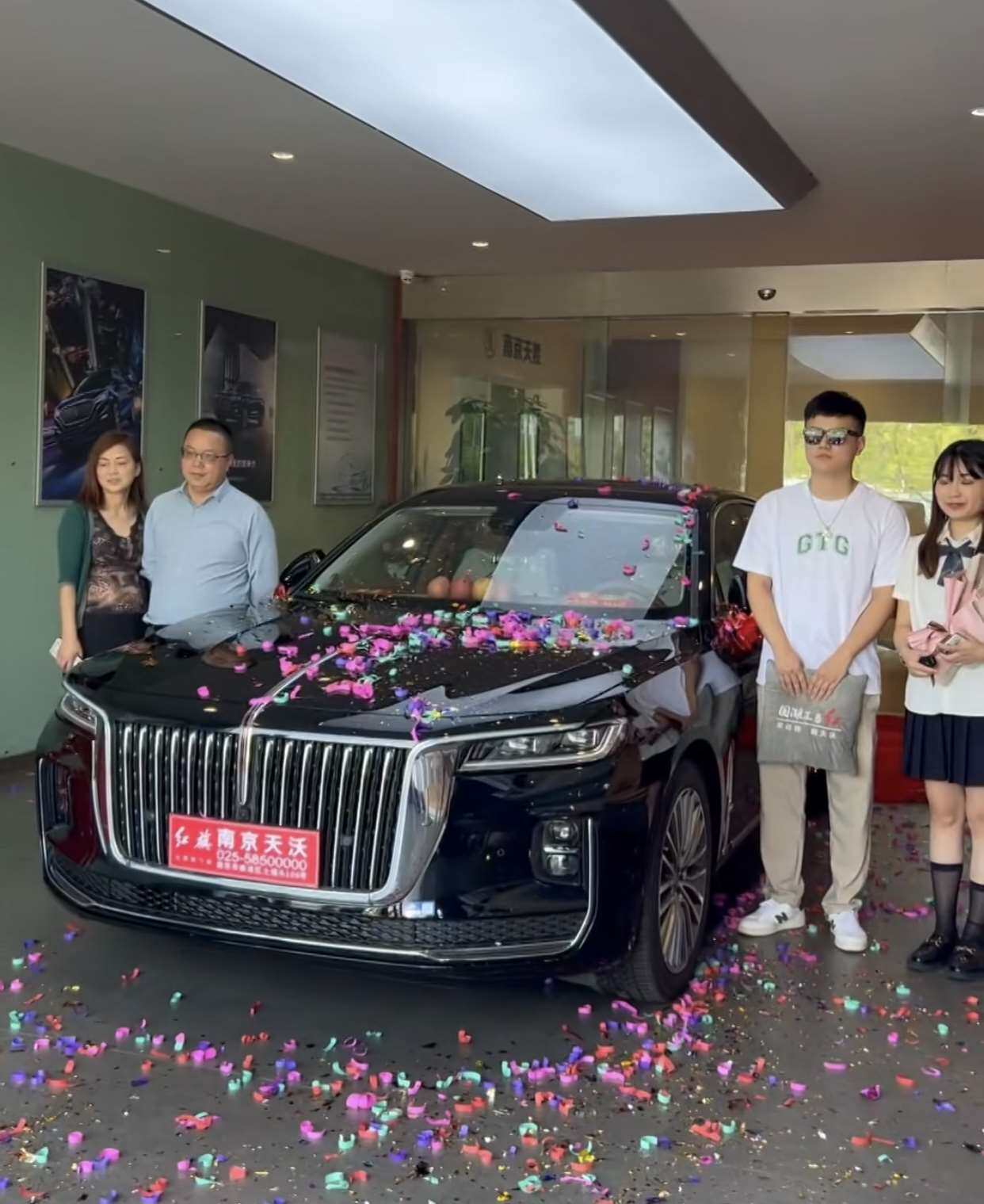 汽庆车仪4s店交炮车礼提车式品喜喷花筒手动车纸礼花大交用吉大利