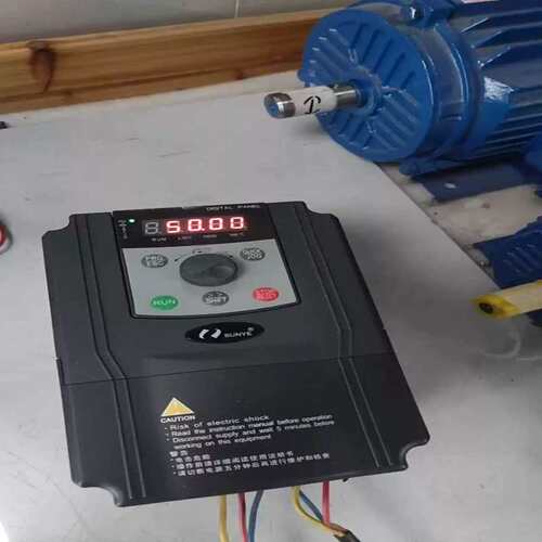议价(功用机械)变频器4KWe，CM528-A04T4R0G/5R5PB，
