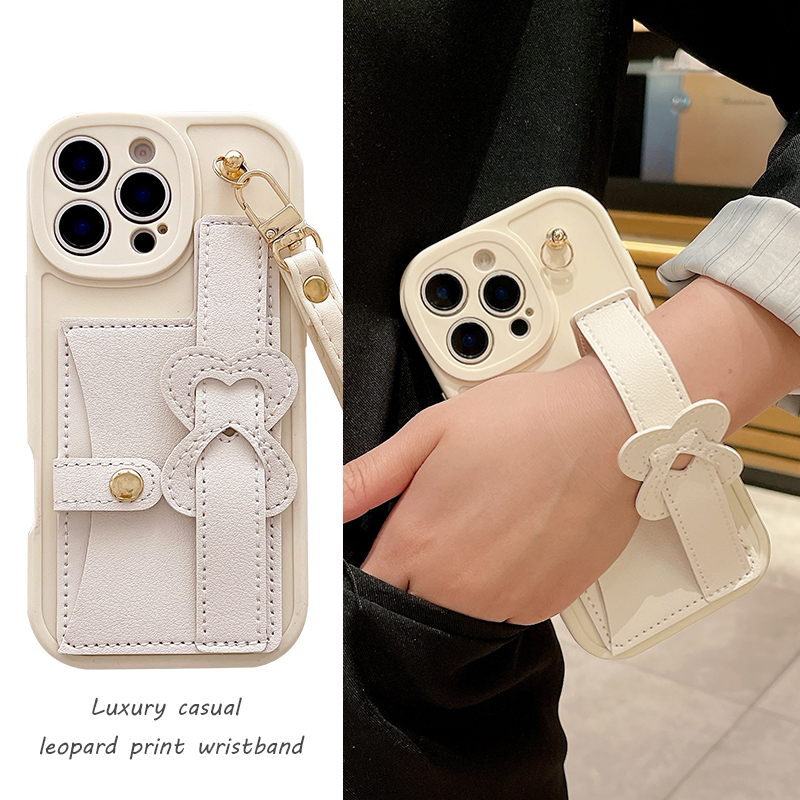 适用苹果14Promax手机壳爱心卡包