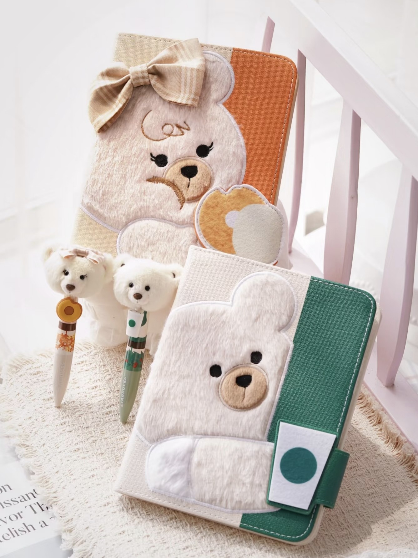 星巴克熊店长笔记本毛绒可爱三明治笔袋专星送限定创意文具摇摇笔