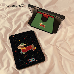 圣诞帽腊肠狗360旋转iPadAir7/6保护套2025新款适用苹果iPad11保护壳平板第10代Pro11寸Air5带笔槽mini7女款