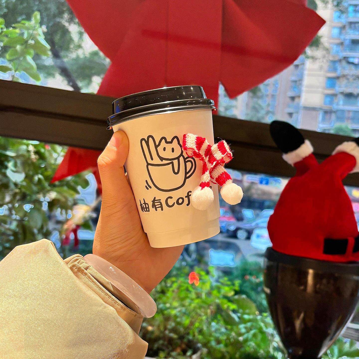 圣诞节装饰小配件咖啡杯奶茶杯套小围巾帽子热饮防烫杯套纸杯通用