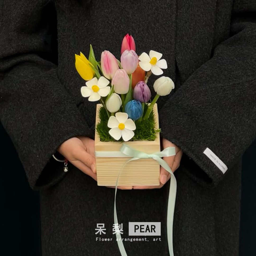 情人节迷你木盒鲜花花束