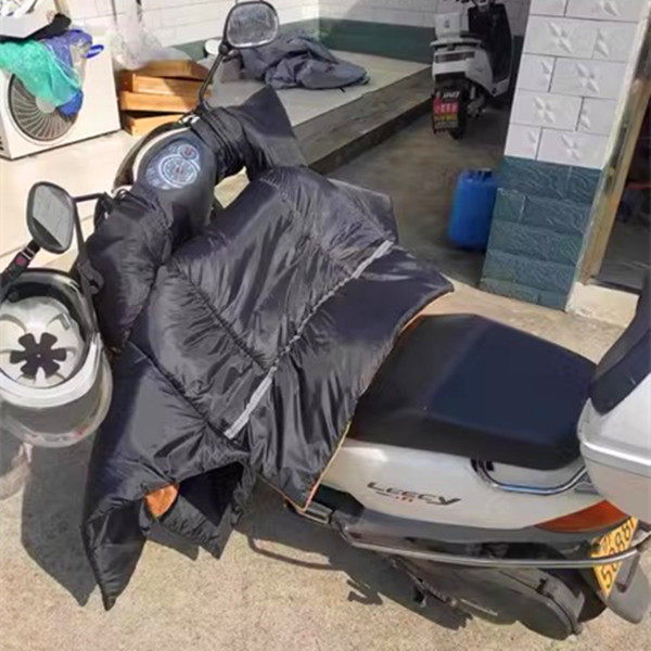 适用五羊本田NCR/LEAD/喜悦小公主踏板摩托车加绒挡风被冬季专用