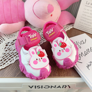 女童运动凉鞋中大童公主洋气夏季夏天2026年新款网红夏款软底鞋子