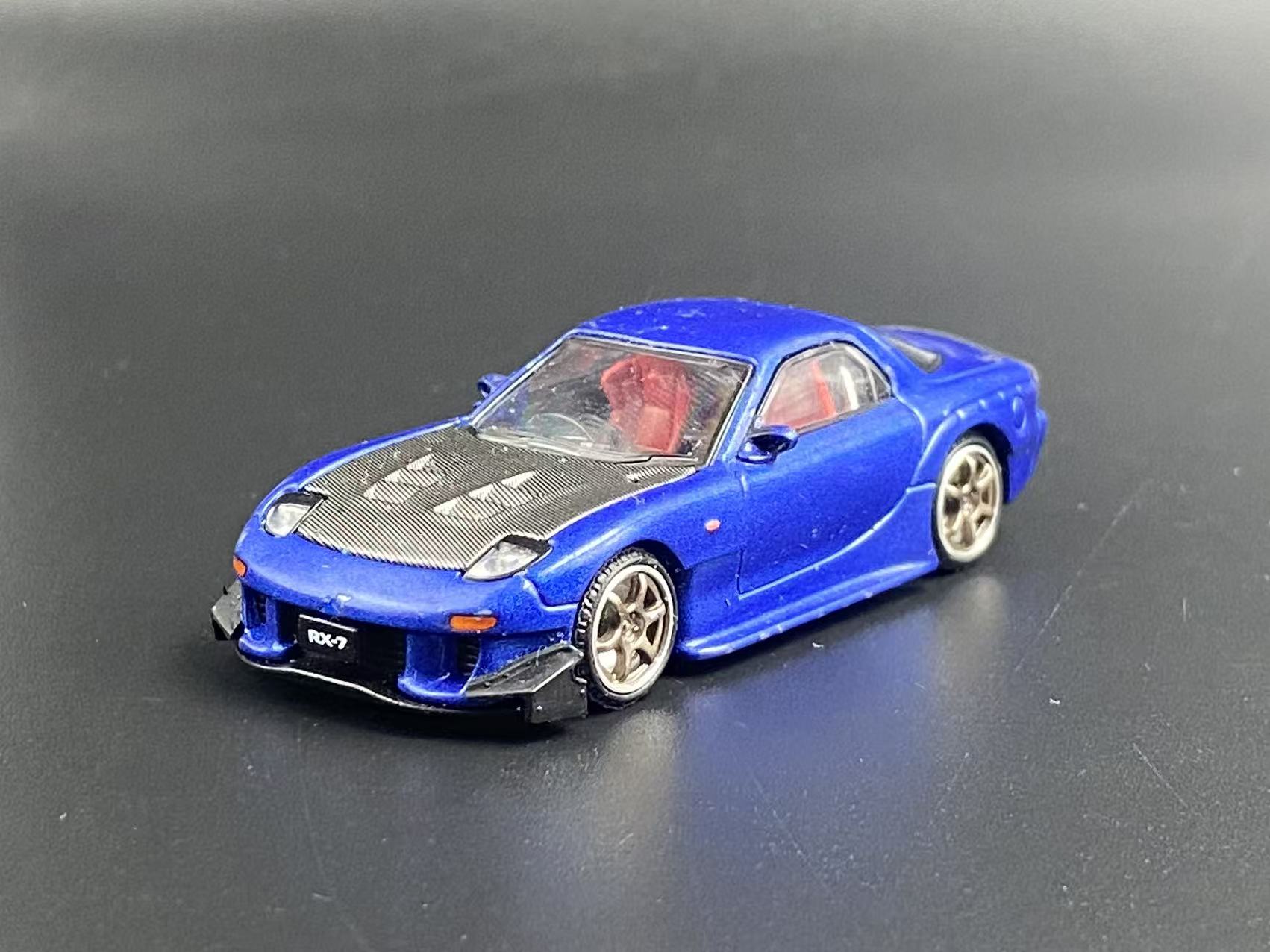 Poprace 1:64 马自达 RX7 蓝色碳盖 合金汽车模型 散包瑕疵缺件