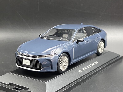 原厂 1:30 丰田 皇冠 16代 Toyota Crown 日版 合金汽车模型 收藏