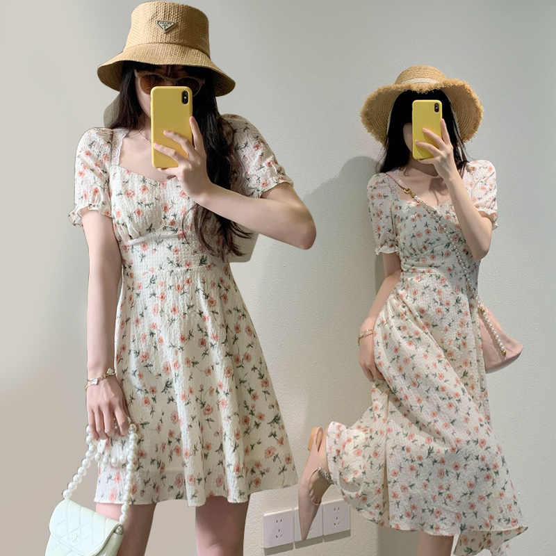 哺乳连衣裙夏季外出时尚辣妈法式碎花新款a字裙气质产后喂奶衣服