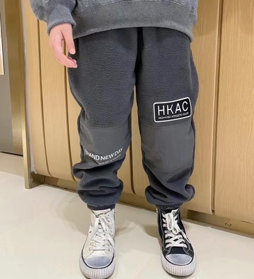 男童百搭灰色双面摇粒绒运动裤