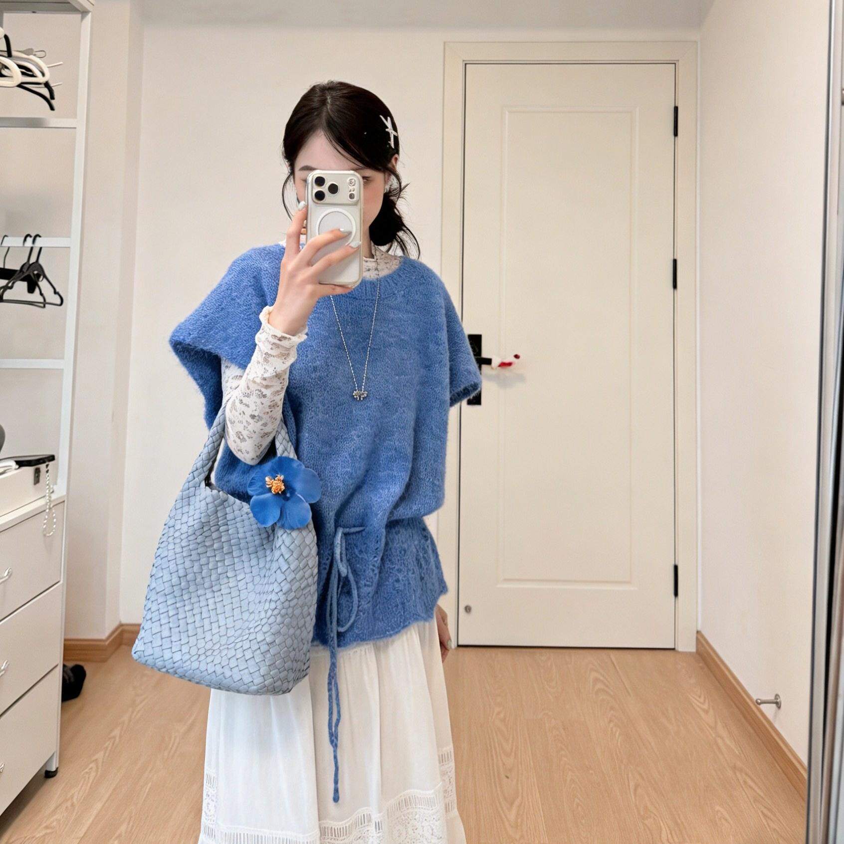 温柔慵懒风蓝色韩系软糯上衣坎肩叠穿针织衫背心马甲套头毛衣女春