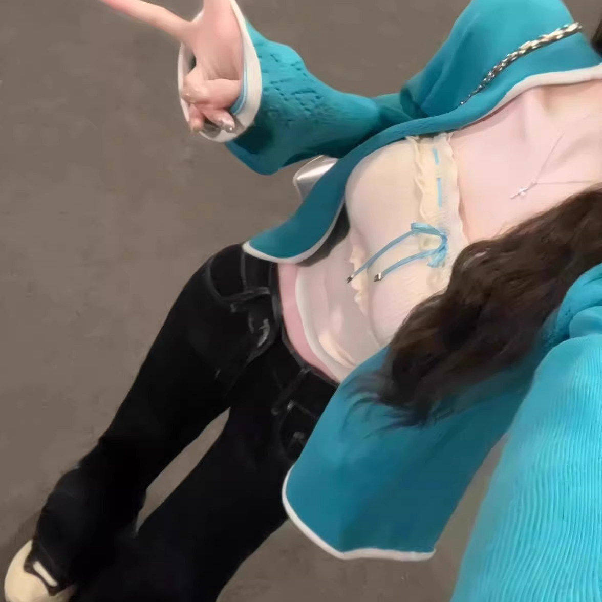 度假风长袖针织开衫辣妹系带别致抹胸背心女2026春季新款时尚套装