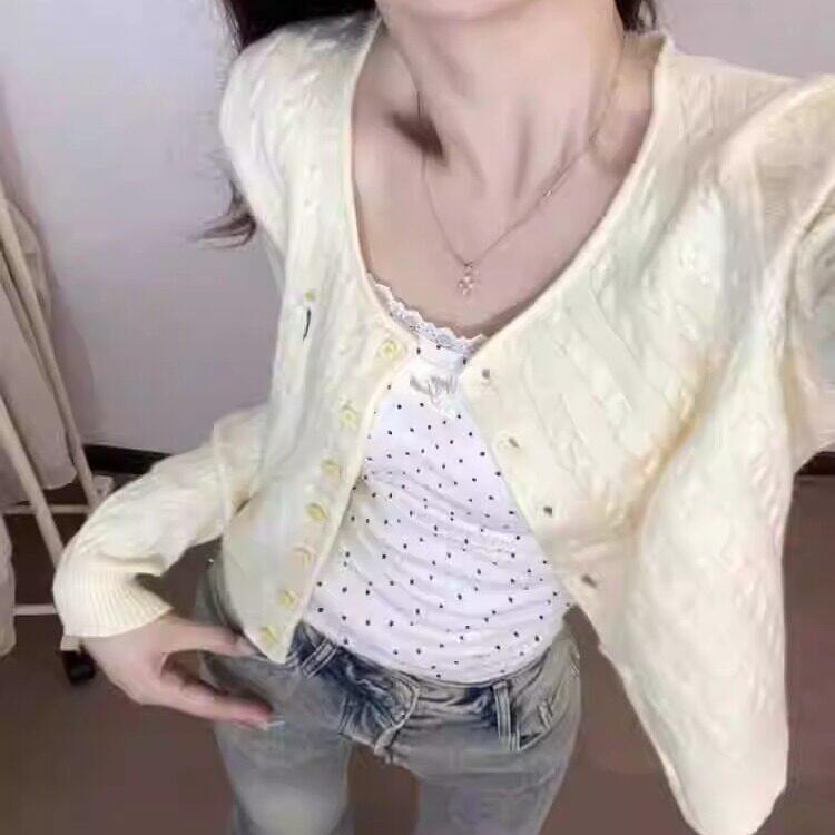 chic韩系奶黄色针织小开衫女早春2025年新款麻花毛衣外套短款上衣