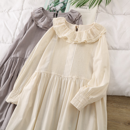 春季森女系荷叶花边领棉麻连衣裙女甜美减龄设计感系带宽松中长裙