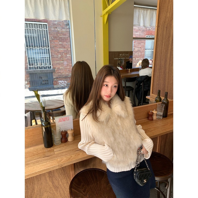 Ranwear 主推！“白雪公主”定染毛料翻领拼接针织一体厚环保皮草