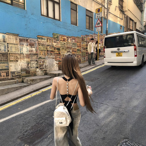 Suuuicee 美背狙击 挂脖绑带设计性感露背吊带修身无袖纯欲短上衣