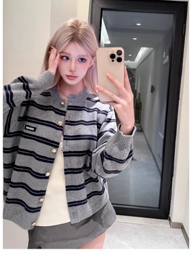韩系灰色条纹毛衣开衫女早秋miu系小香风轻奢针织衫上衣外套