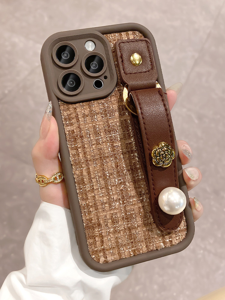 秋冬绒布小香风山茶花腕带适用iPhone16ProMax手机壳华为mate60苹果15pro高级感p60女14新款全包防摔硅胶软壳,3C数码配件,手机保护套/壳,淘宝优惠券,粉丝福利购,淘宝优惠卷