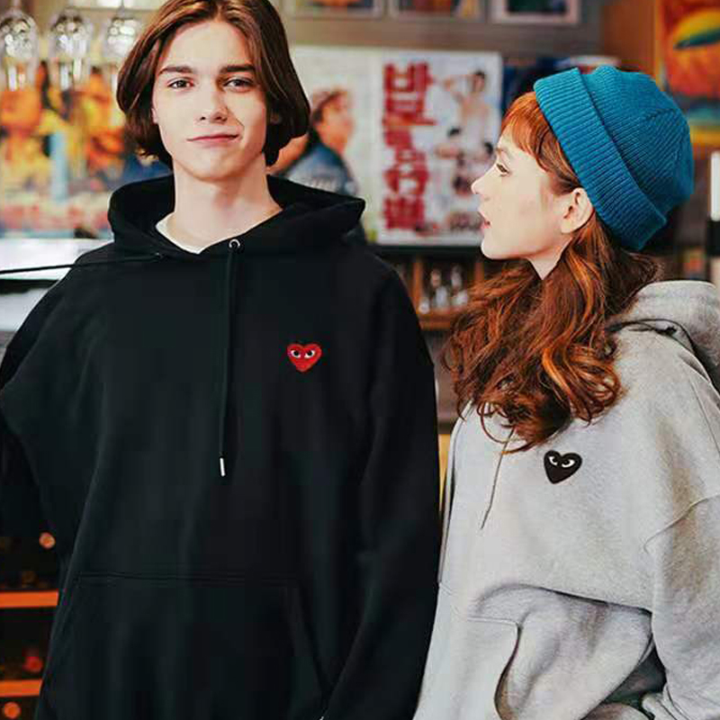 秋冬新日系刺绣爱心情侣连帽卫衣