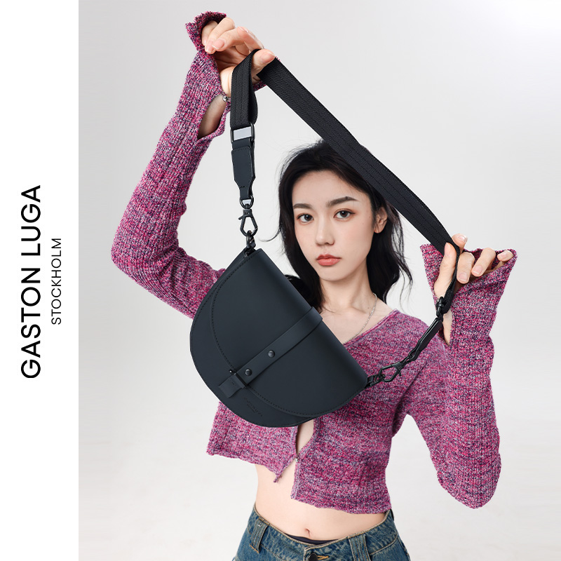 GASTONLUGA饺子包月亮包新款