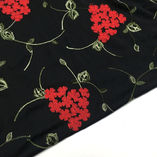 一米价 纯黑色底红色满天星花卉绣花面料 春夏 连衣裙 服饰 布料