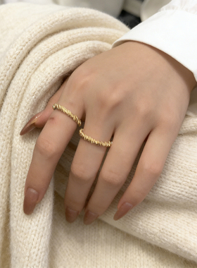 素圈戒指！高级感轻奢小众设计冷性风指环开口可调节2026年新款女