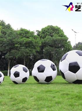 仿真足球雕塑商场校园林景观篮球户外装饰桌椅玻璃钢模型创意摆件