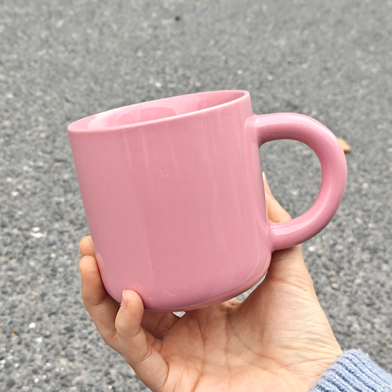 食魔师简约粉色陶瓷马克杯尾货清仓处理家用早餐杯办公水杯 380ML