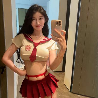 “魔法见习生”少女学院露熊衬衫百褶裙腿环学生制服