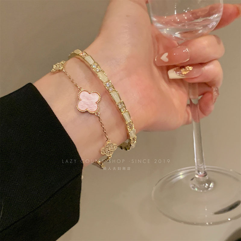 18K金四叶草手链女轻奢小众