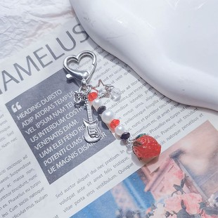 甜酷少女心y2k串珠小草莓可爱百搭钥匙扣咕本卡册挂链ins潮酷定制