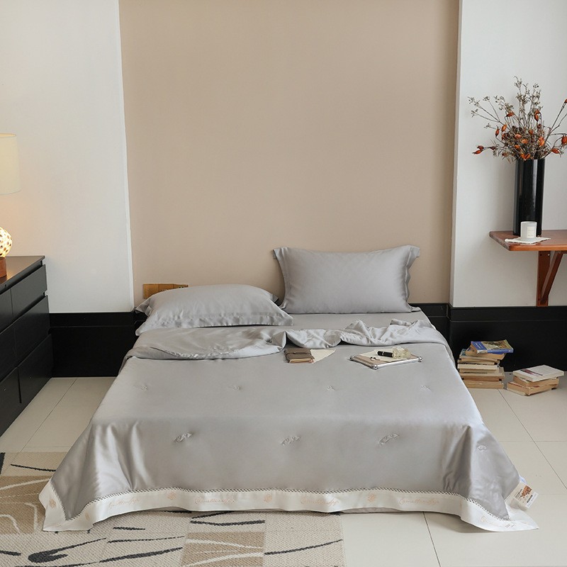 2025新款夏凉被冰淇淋空调被夏季夏被四件套可机洗薄被子定制