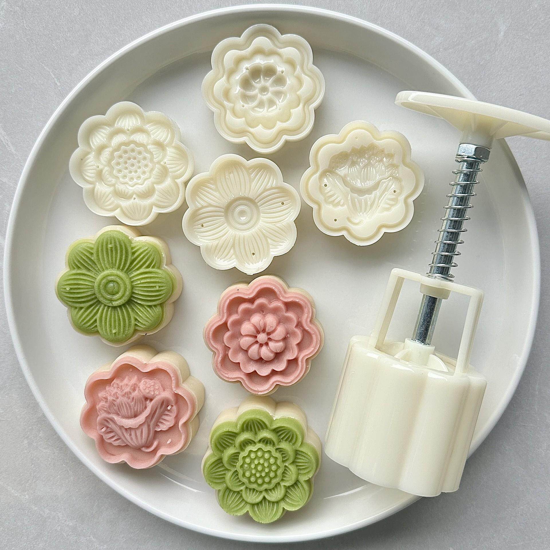 65克八瓣形状立体加厚莲花手压式绿豆糕点心月饼模具套装 1模4片