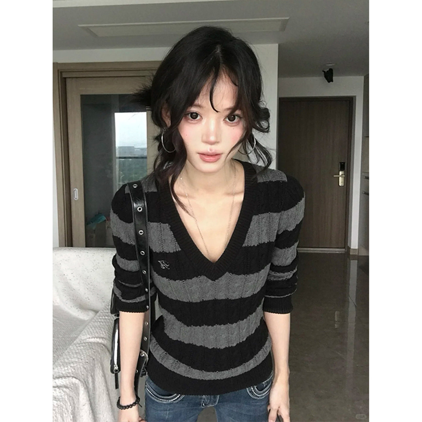 纯欲风辣妹v领条纹毛衣女针织衫