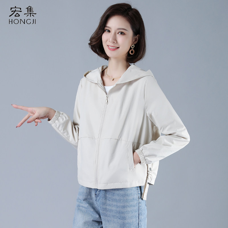 中年女士新款洋气四十妈妈外套