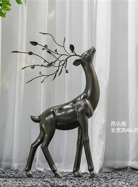鹿雕塑摆件线条块面玻璃钢梅花鹿户外庭院园林景观小品橱窗装饰