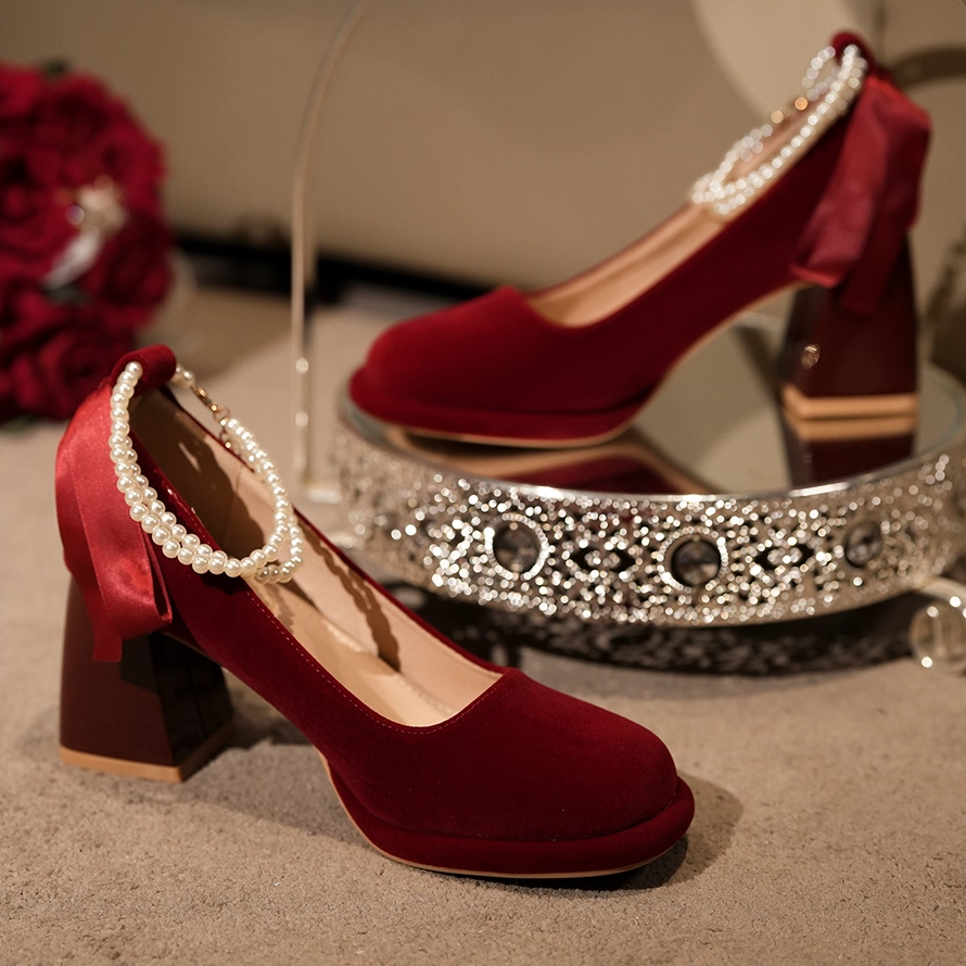 方头低跟一字扣带高跟鞋不累脚