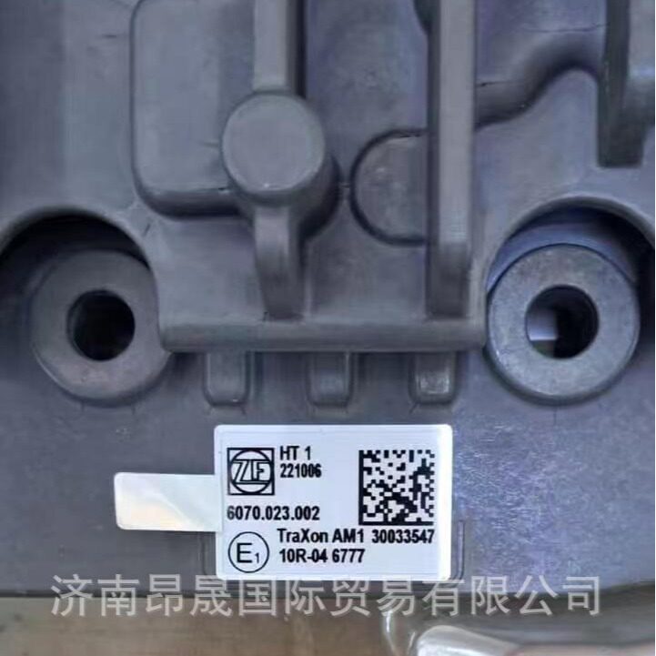汕德卡变速箱电脑控制器