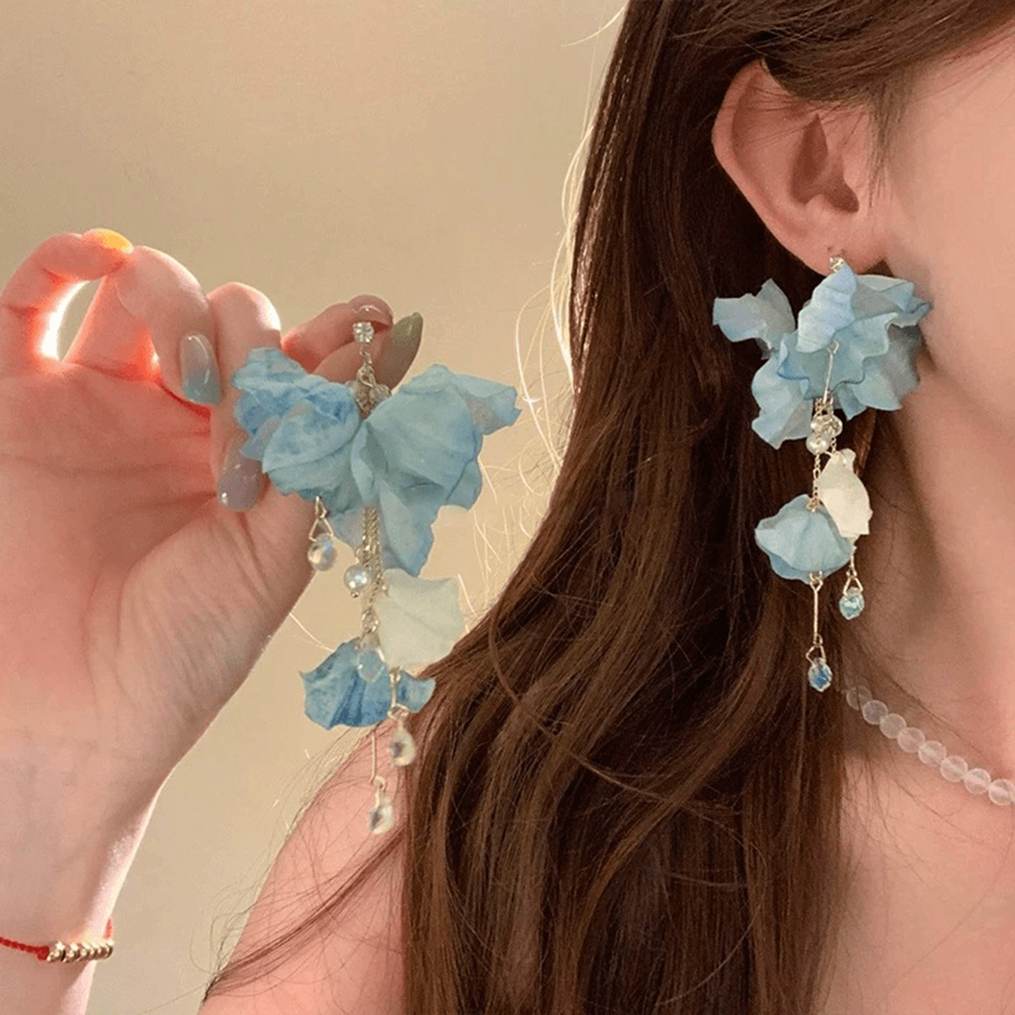 夏日超仙蓝色花朵流苏耳钉女2026新款海边度假风气质耳环百搭耳饰