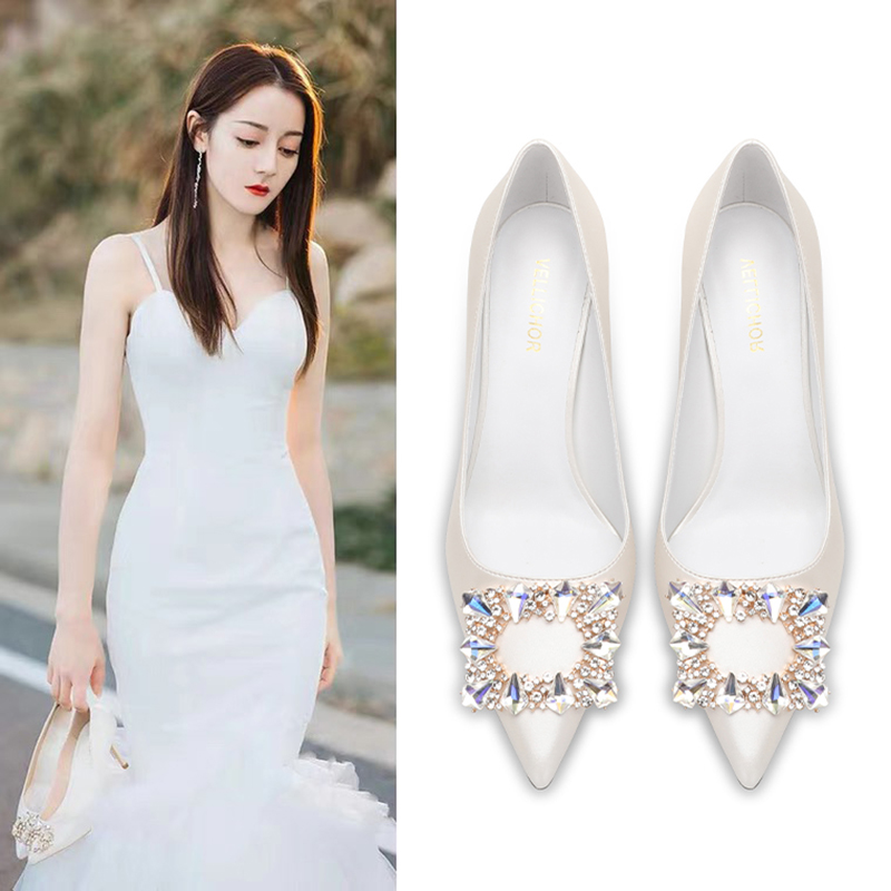 VELLICHOR尖头细跟高跟鞋