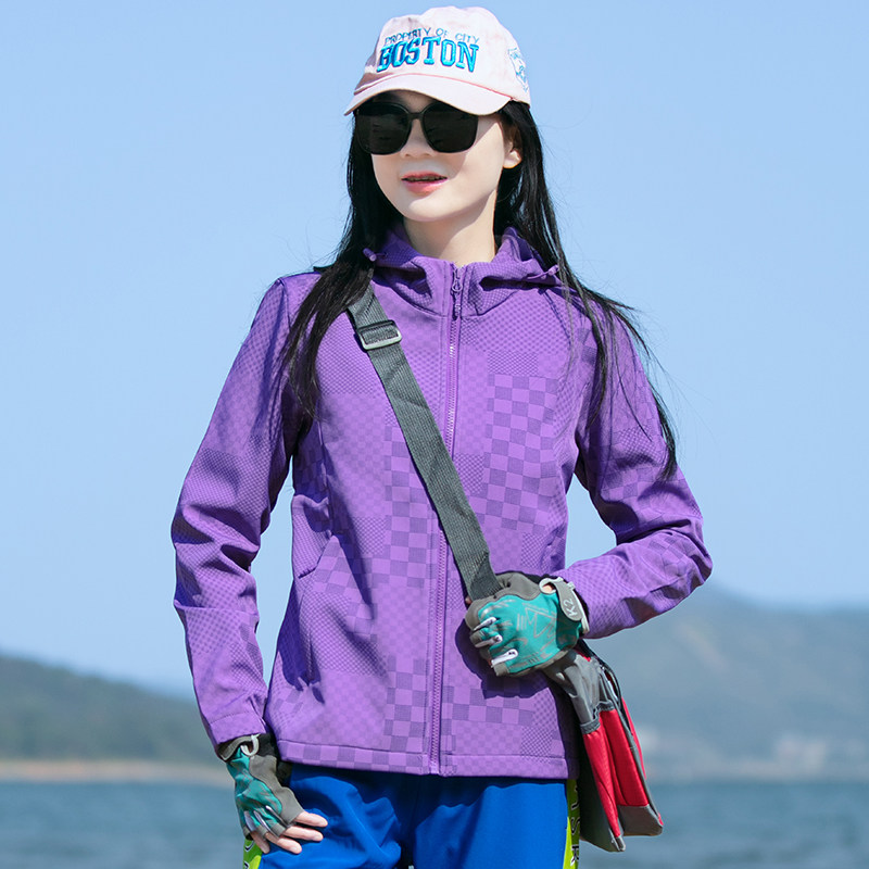户外软壳衣女防风防水薄绒修身显瘦格子印花运动徒步登山卫衣外套