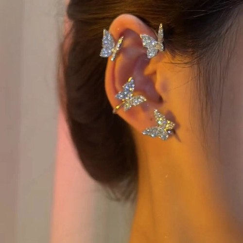 轻奢高级蝴蝶耳骨夹2021年新款