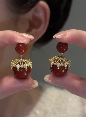一款两戴气质红色珍珠耳环女春夏轻奢小众设计高级感耳钉耳饰爆款