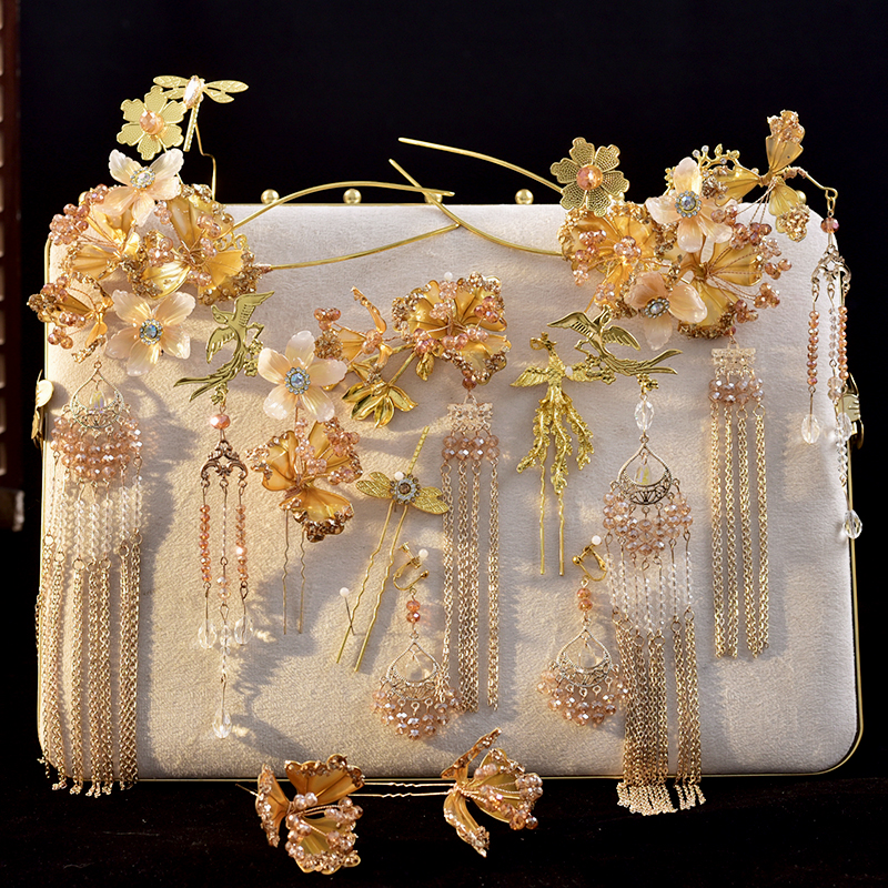 中式新娘秀禾传统婚礼发金色饰品