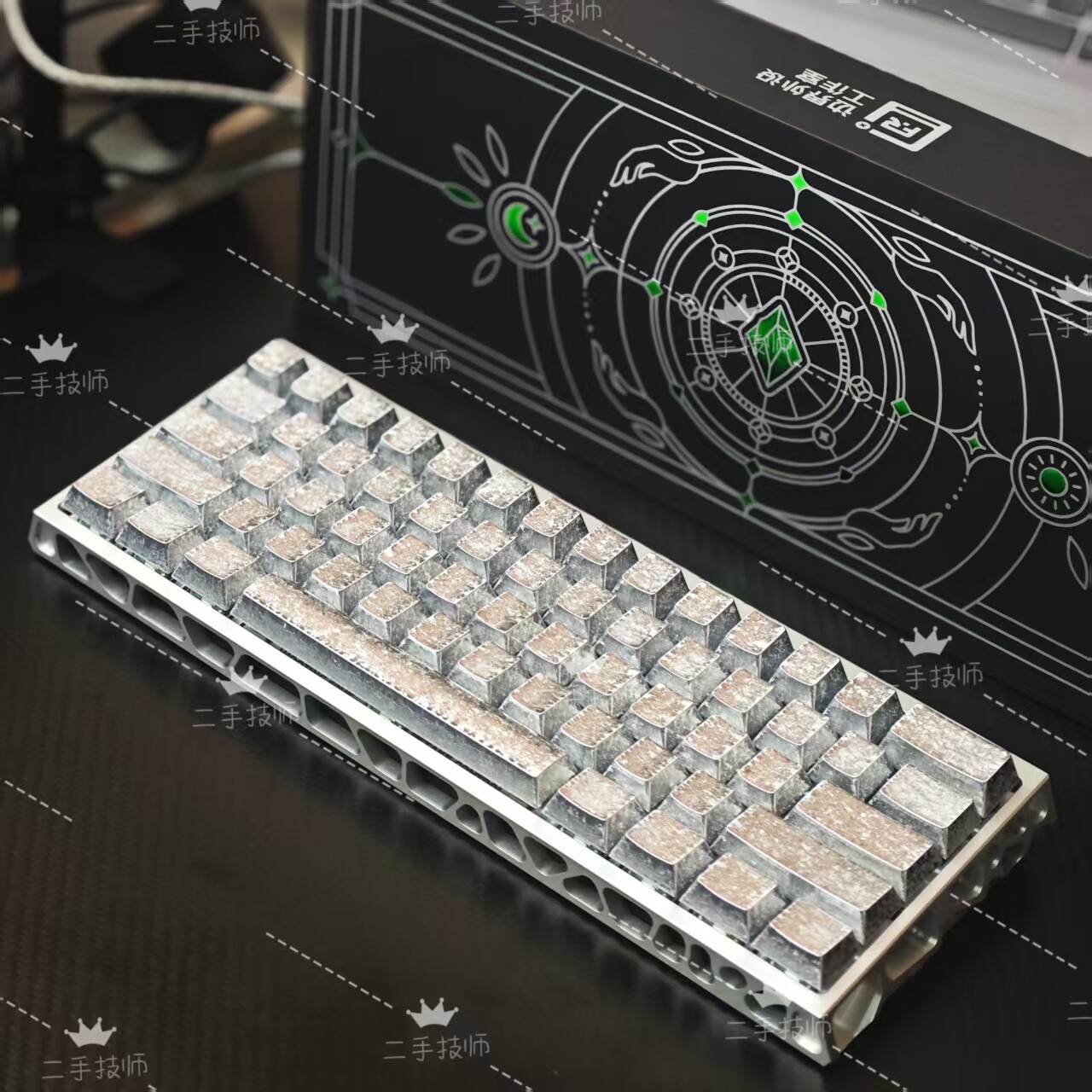 wooting60V2键盘满改定制磁轴客制化打瓦镂空铝壳冰霜银碎银几两图片