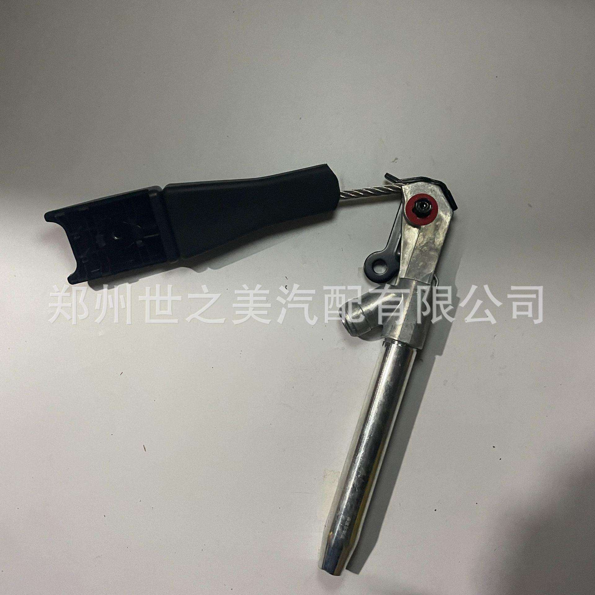 汽车配件适用于09君威安全带预警器R黑色20996136