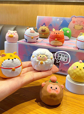 木雕风圆宝十二生肖摆件