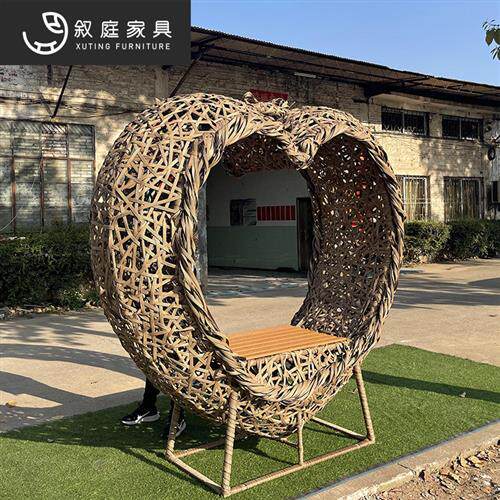 户外鸟巢景区民宿别墅创意心形藤编躺床室外网红打卡婚纱拍摄道具