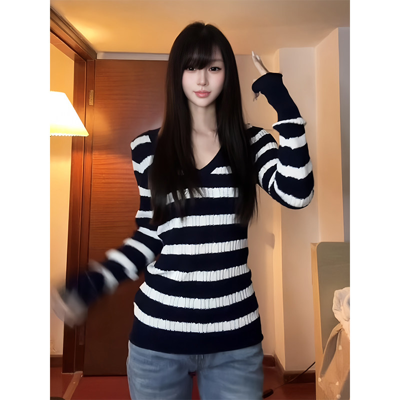 韩系蓝白条纹V领长袖针织衫女秋季修身收腰显瘦辣妹打底毛衣上衣