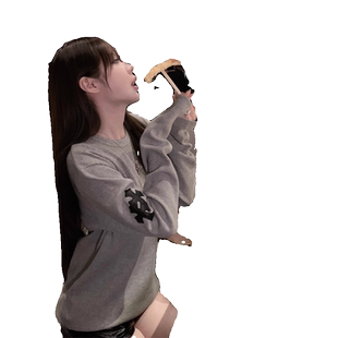 春秋新款十字架皮标灰色长袖T恤女设计感宽松显瘦华夫格洋气上衣