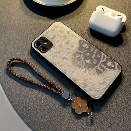 适用小米红米note13 12pro 11t/11/10手机壳硅胶创意note14 pro皮纹全包防摔软保护套女挂绳新款英文花边猫咪